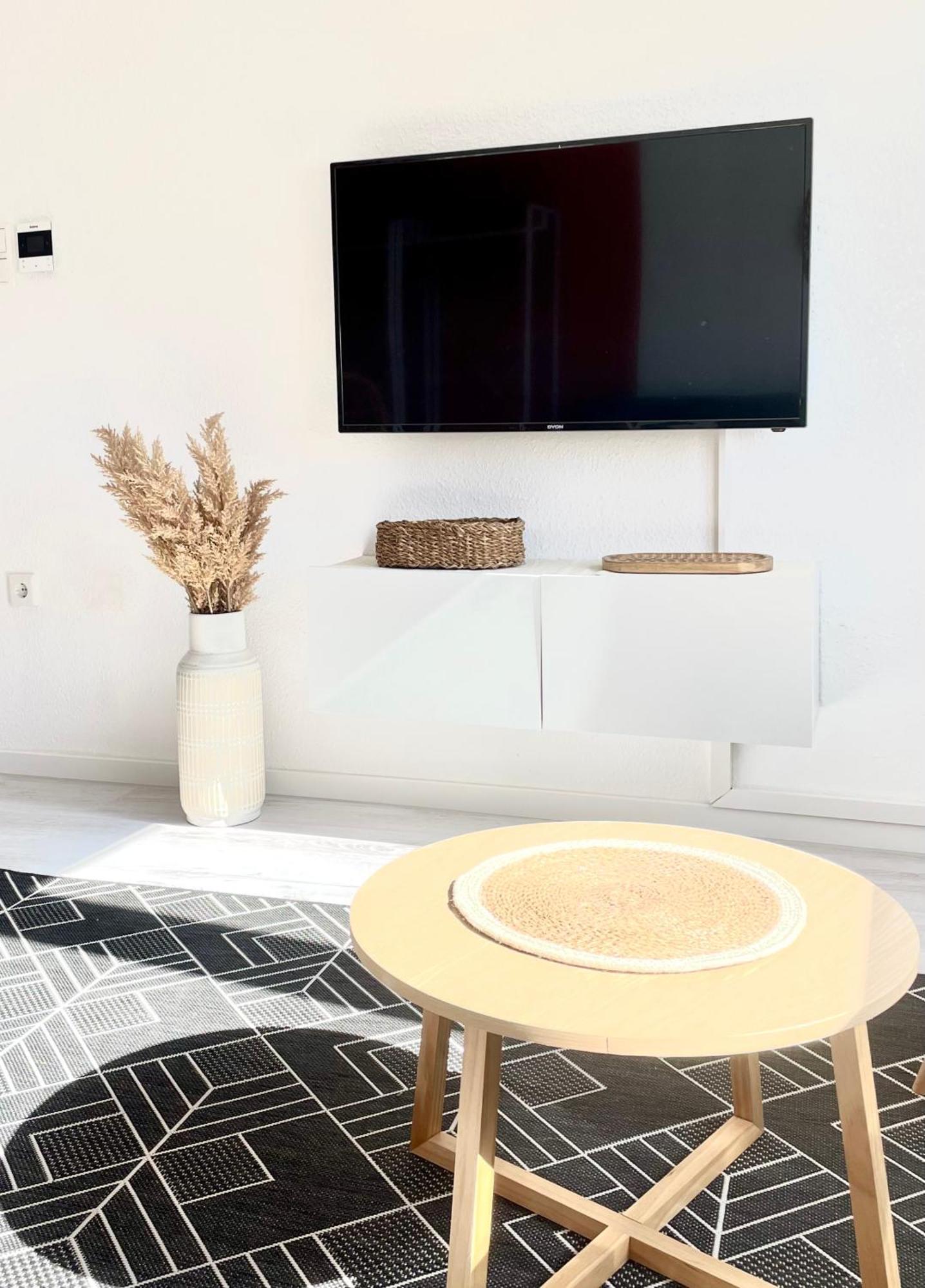 Wlan,Smart Tv,4 Betten, Zentral Emden Exteriér fotografie